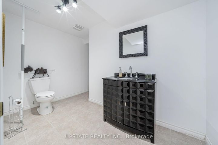 Photo 37 at 24 Haywood Drive, Credit Valley, Brampton