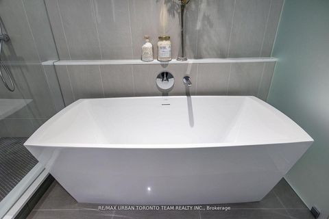 Photo 22 at 415 - 155 Merchants' Wharf, Waterfront Communities C8, Toronto