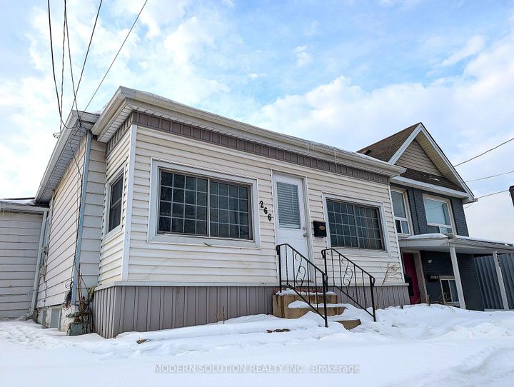 Photo 0 at 266 Beach Road, Crown Point, Hamilton