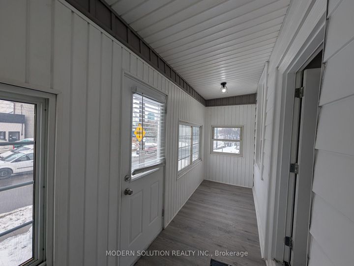 Photo 1 at 266 Beach Road, Crown Point, Hamilton