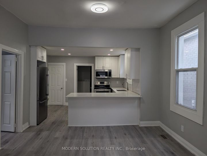 Photo 3 at 266 Beach Road, Crown Point, Hamilton