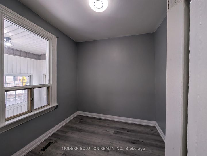 Photo 11 at 266 Beach Road, Crown Point, Hamilton