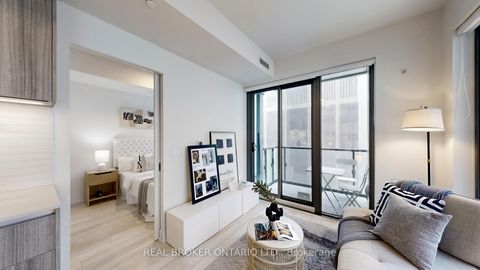 Photo 3 at 4103 - 8 Cumberland Street, Annex, Toronto