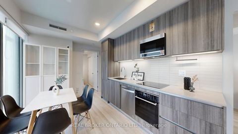 Photo 8 at 4103 - 8 Cumberland Street, Annex, Toronto