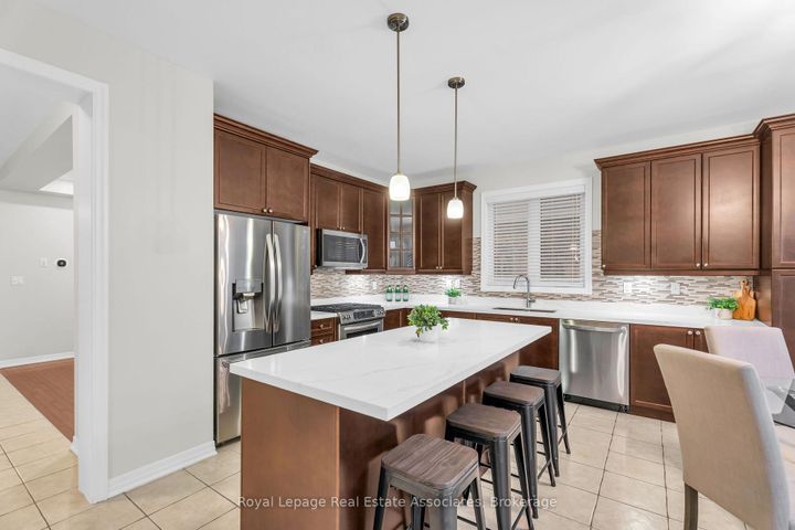 Photo 9 at 879 Etherington Way, HA Harrison, Milton