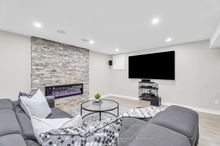 Photo 36 at 879 Etherington Way, HA Harrison, Milton