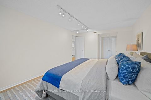 Photo 23 at 301 - 360 Bloor Street E, Moore Park, Toronto