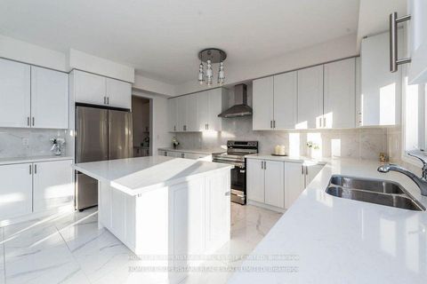 Photo 3 at 1121 Cole Street, Alcona, Innisfil