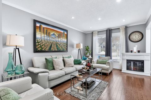 Photo 1 at 37 - 90 Crockamhill Drive, Agincourt North, Toronto