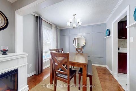 Photo 3 at 37 - 90 Crockamhill Drive, Agincourt North, Toronto
