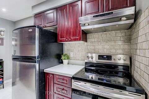 Photo 5 at 37 - 90 Crockamhill Drive, Agincourt North, Toronto