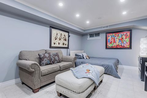 Photo 12 at 37 - 90 Crockamhill Drive, Agincourt North, Toronto