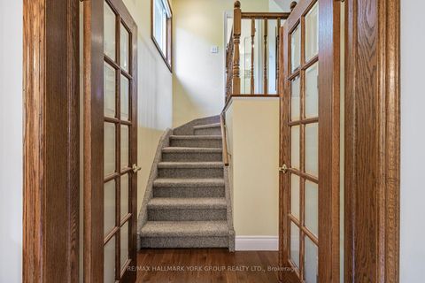 Photo 21 at 14 Anchor Court, Holland Landing, East Gwillimbury