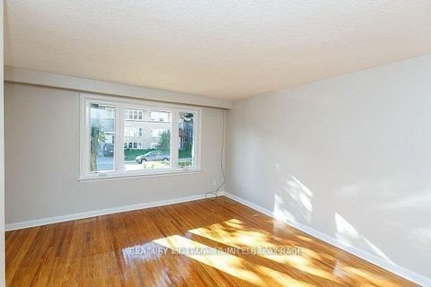 Photo 11 at 45 Edinborough Court, Smythe, Toronto