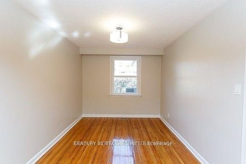 Photo 12 at 45 Edinborough Court, Smythe, Toronto