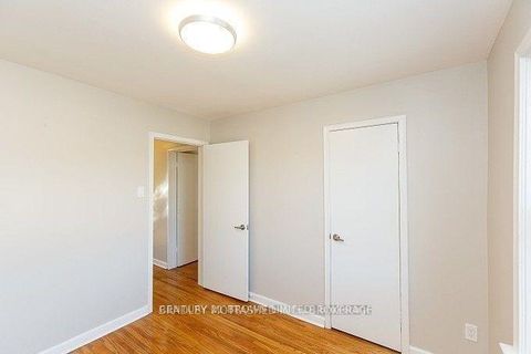 Photo 19 at 45 Edinborough Court, Smythe, Toronto