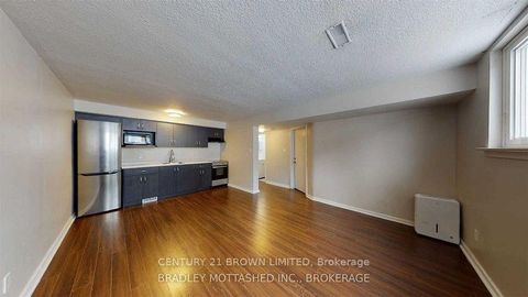 Photo 22 at 45 Edinborough Court, Smythe, Toronto