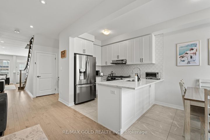 Photo 15 at 59 Folgate Crescent, Wellington North, Brampton