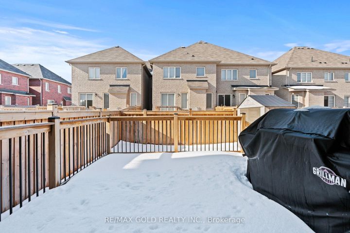 Photo 28 at 59 Folgate Crescent, Wellington North, Brampton