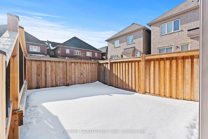 Photo 29 at 59 Folgate Crescent, Wellington North, Brampton