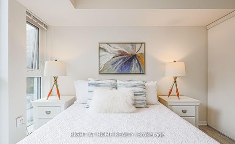 Photo 11 at 606 - 400 Adelaide Street E, Moss Park, Toronto