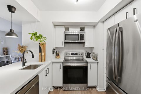 Photo 4 at 916 - 5 Everson Drive, Willowdale East, Toronto