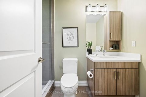 Photo 8 at 85 Village Parkway, Unionville, Markham