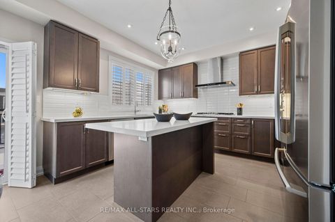 Photo 19 at 85 Village Parkway, Unionville, Markham