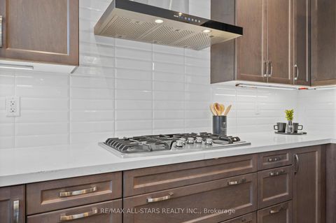 Photo 22 at 85 Village Parkway, Unionville, Markham