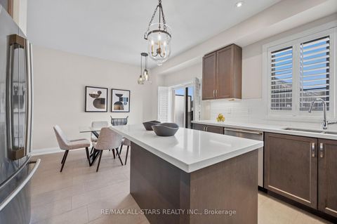 Photo 23 at 85 Village Parkway, Unionville, Markham