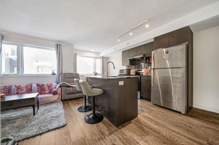 Photo 10 at 712 - 1131 Cooke Boulevard, LaSalle, Burlington