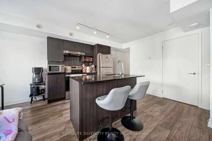 Photo 16 at 712 - 1131 Cooke Boulevard, LaSalle, Burlington