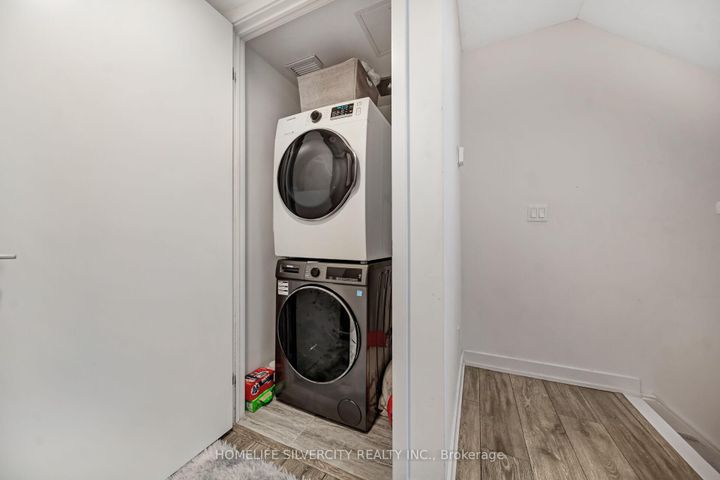 Photo 27 at 712 - 1131 Cooke Boulevard, LaSalle, Burlington