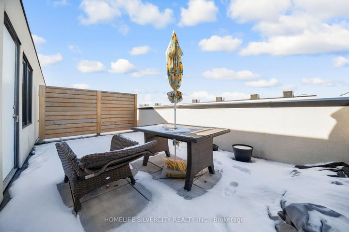 Photo 39 at 712 - 1131 Cooke Boulevard, LaSalle, Burlington