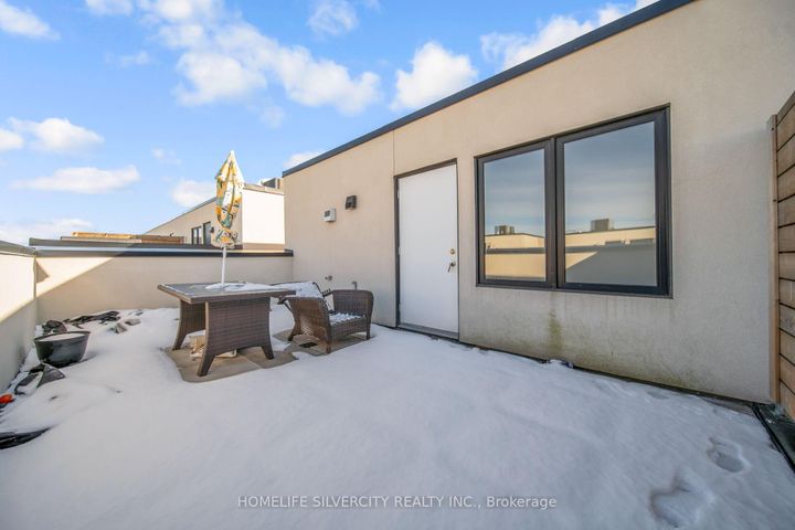 Photo 40 at 712 - 1131 Cooke Boulevard, LaSalle, Burlington