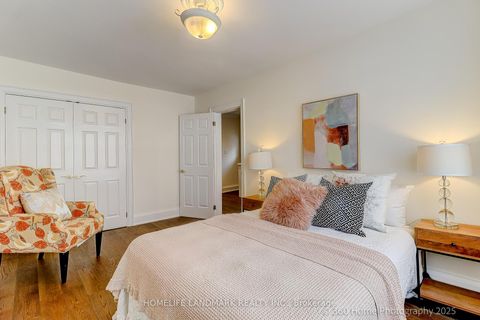 Photo 19 at 155 Fairlawn Avenue, Lawrence Park North, Toronto