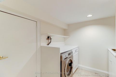 Photo 21 at 155 Fairlawn Avenue, Lawrence Park North, Toronto