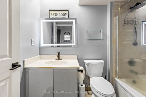 Photo 28 at 1707 - 705 King Street W, Niagara, Toronto