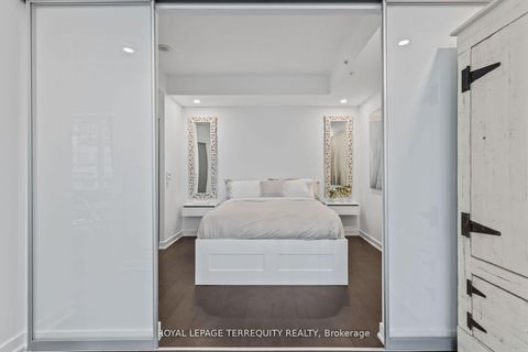 Photo 4 at 1201 - 199 Richmond Street W, Waterfront Communities C1, Toronto