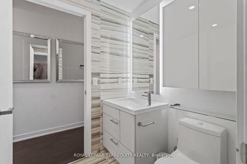 Photo 6 at 1201 - 199 Richmond Street W, Waterfront Communities C1, Toronto