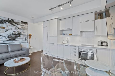 Photo 12 at 1201 - 199 Richmond Street W, Waterfront Communities C1, Toronto