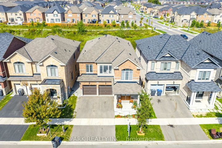 Photo 1 at 5 Boathouse Road, Northwest Brampton, Brampton