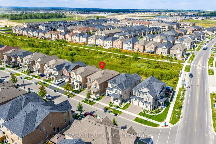 Photo 2 at 5 Boathouse Road, Northwest Brampton, Brampton