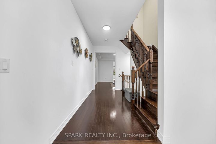 Photo 4 at 5 Boathouse Road, Northwest Brampton, Brampton