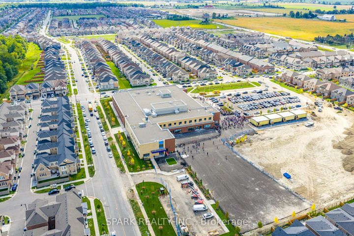 Photo 24 at 5 Boathouse Road, Northwest Brampton, Brampton