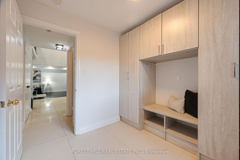 Photo 18 at 211 Franklin Avenue, Yorkhill, Vaughan