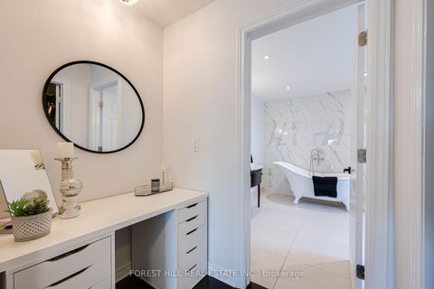 Photo 28 at 211 Franklin Avenue, Yorkhill, Vaughan