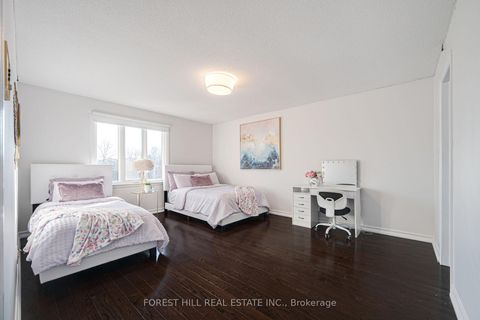 Photo 33 at 211 Franklin Avenue, Yorkhill, Vaughan