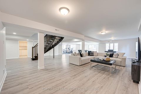 Photo 41 at 211 Franklin Avenue, Yorkhill, Vaughan