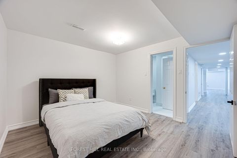 Photo 44 at 211 Franklin Avenue, Yorkhill, Vaughan